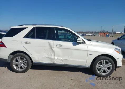 2012 Mercedes-Benz Ml 350 4Matic z USA, uszkodzony, nr VIN 4JGDA5HB2CA009973